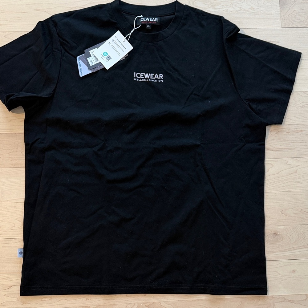 Black Men's T-Shirt Icewear